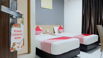 Deluxe Twin Room | Free WiFi, bed sheets