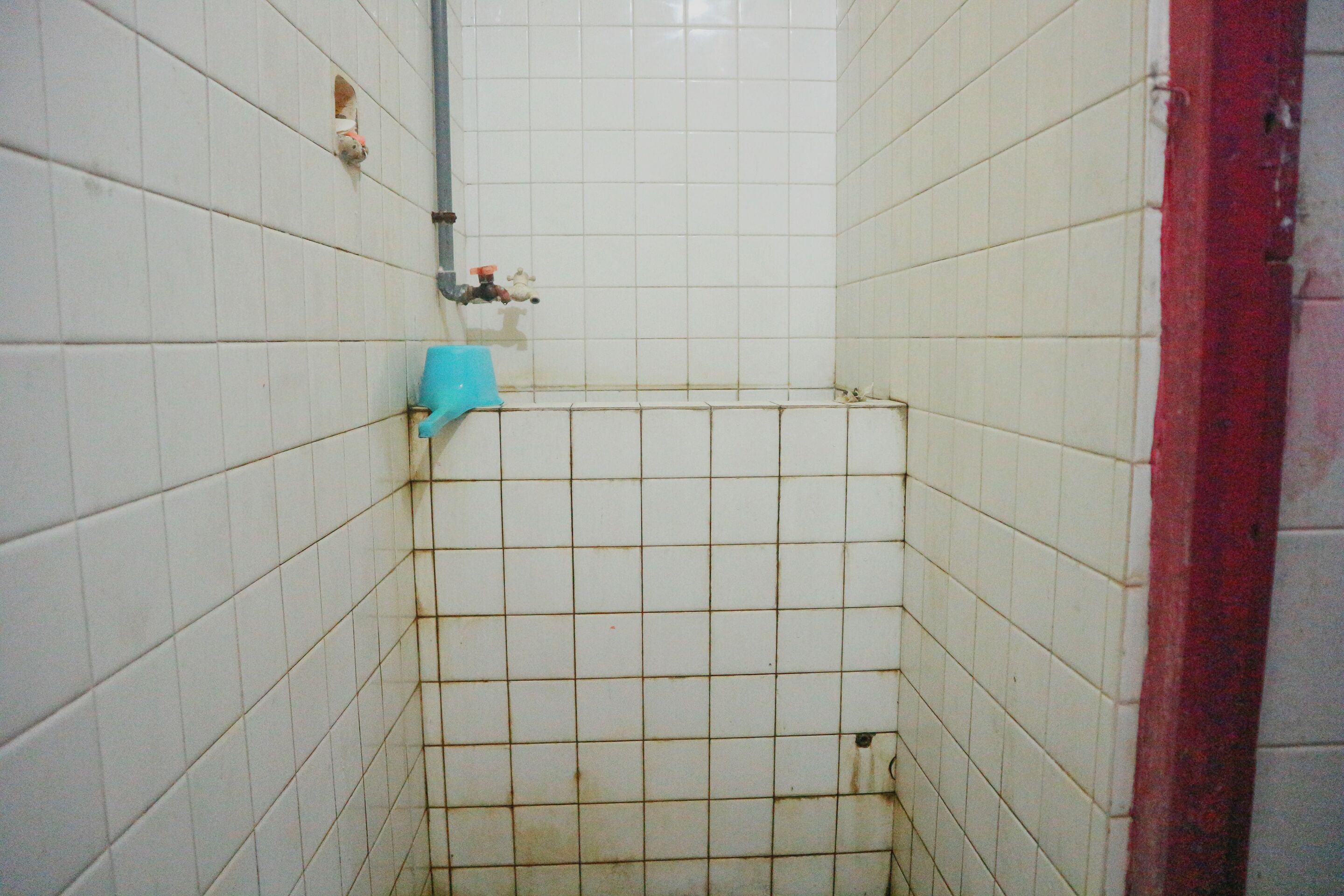 Habitación económica con 2 camas individuales | Baño | Ducha y toallas