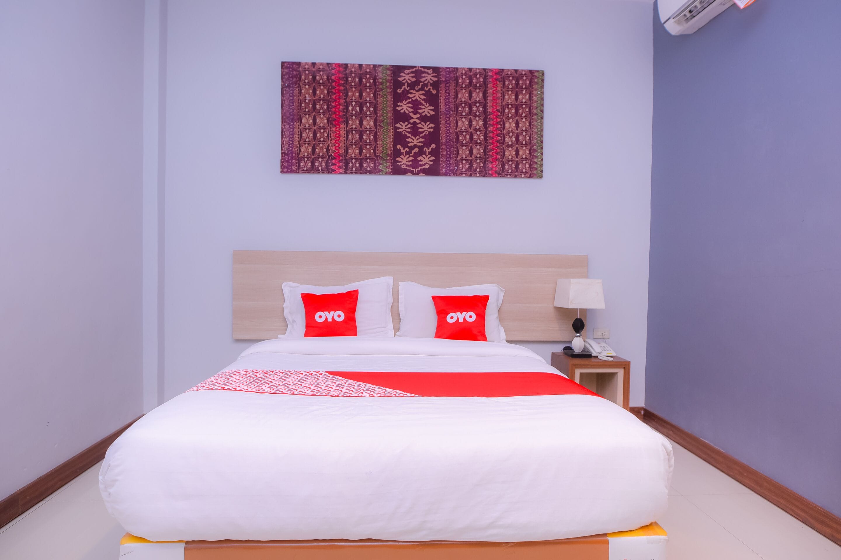 deluxe double room | desk, free wifi, bed sheets