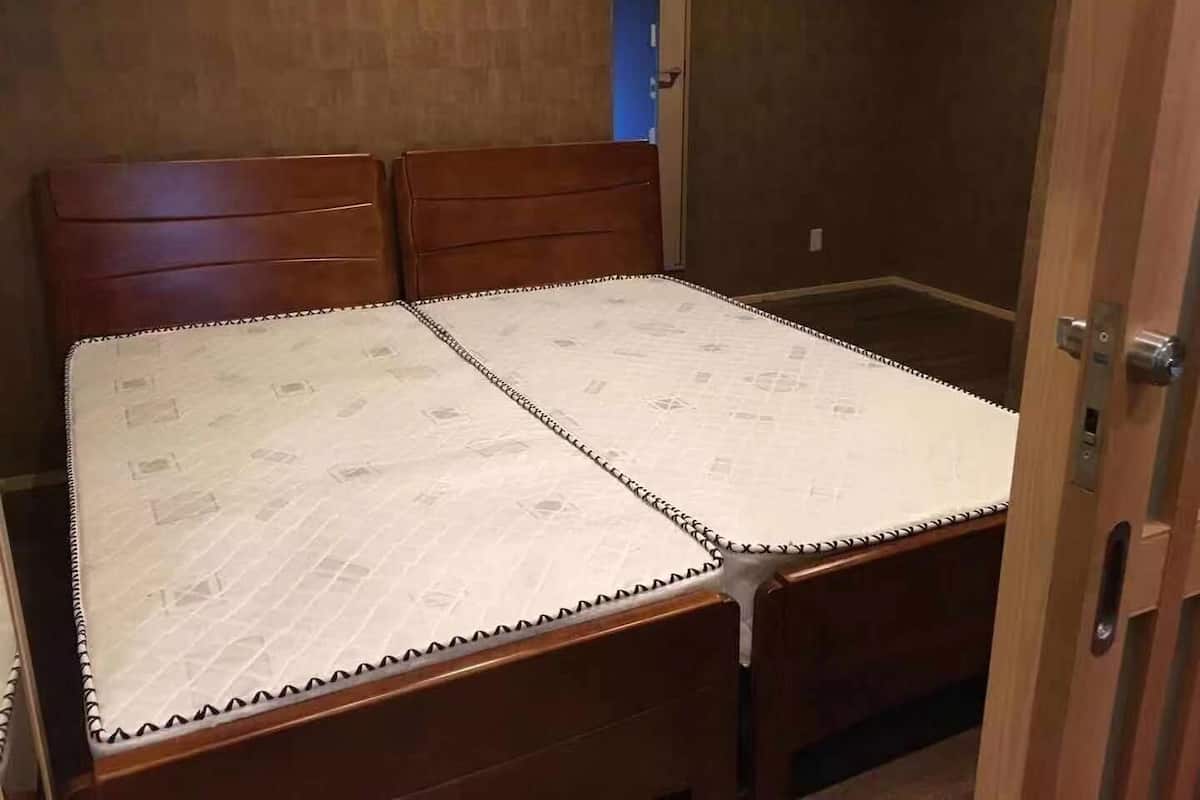 Compact Twin Room (with Private Bath, Shared Toilet No.7), Non Smoking | Extra beds