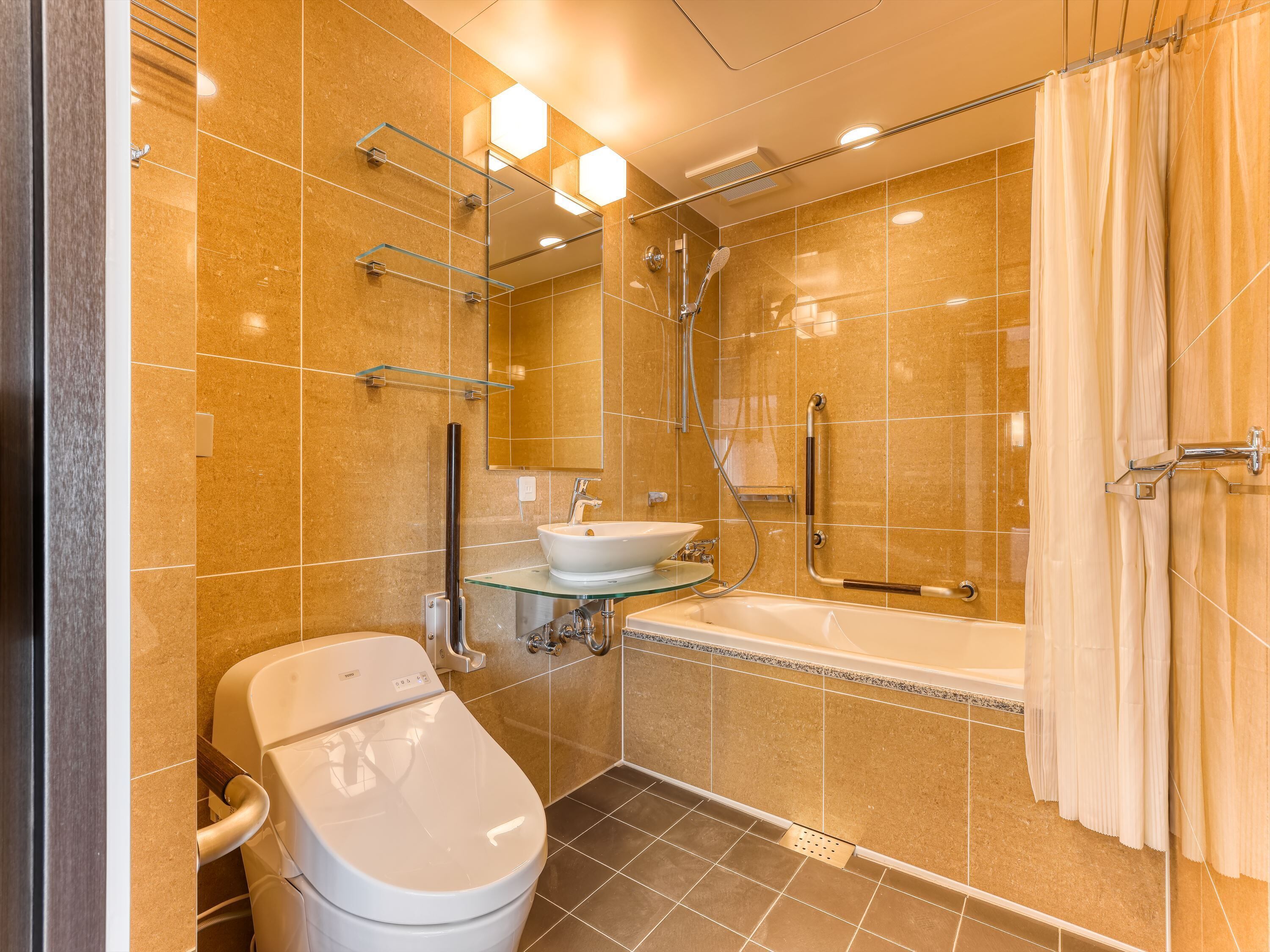 combined shower/bathtub, hair dryer, slippers, electronic bidet
