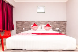 Habitación doble estándar | Escritorio, wifi gratis y ropa de cama 