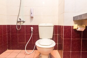 Habitación doble estándar | Baño | Regadera 