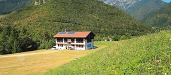 Apartment Santa Lucia in Bezecca