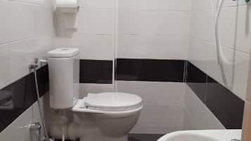 Dusche, Handtücher, Seife, Toilettenpapier