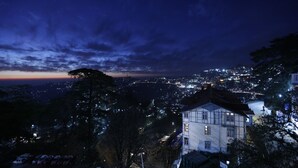Terrace/patio - HOTEL SHINGAR (Shimla)
