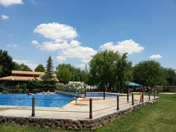 Außenpool (je nach Saison geöffnet)