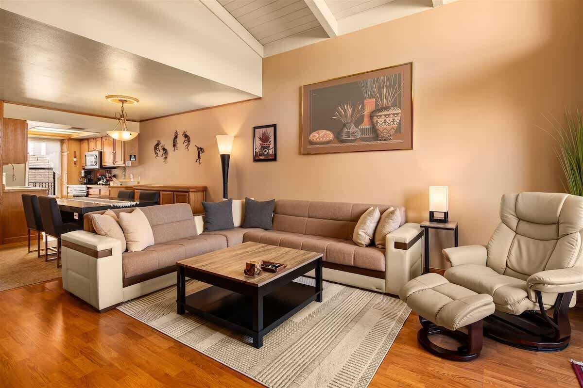 TV, fireplace, Netflix, DVD player