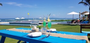 Beach bar - Leisure Inn Cocobay (Da Nang)