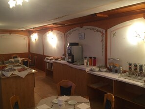 Desayuno buffet incluido todos los días