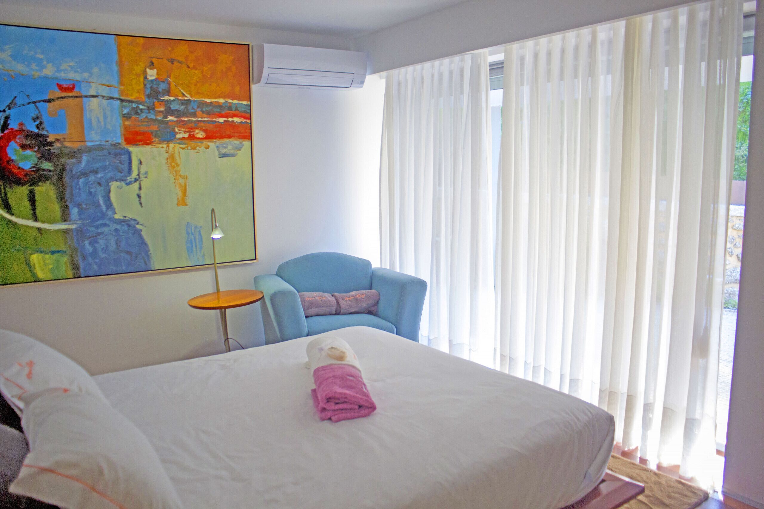 4 chambres, fer et planche à repasser, Wi-Fi gratuit, draps fournis