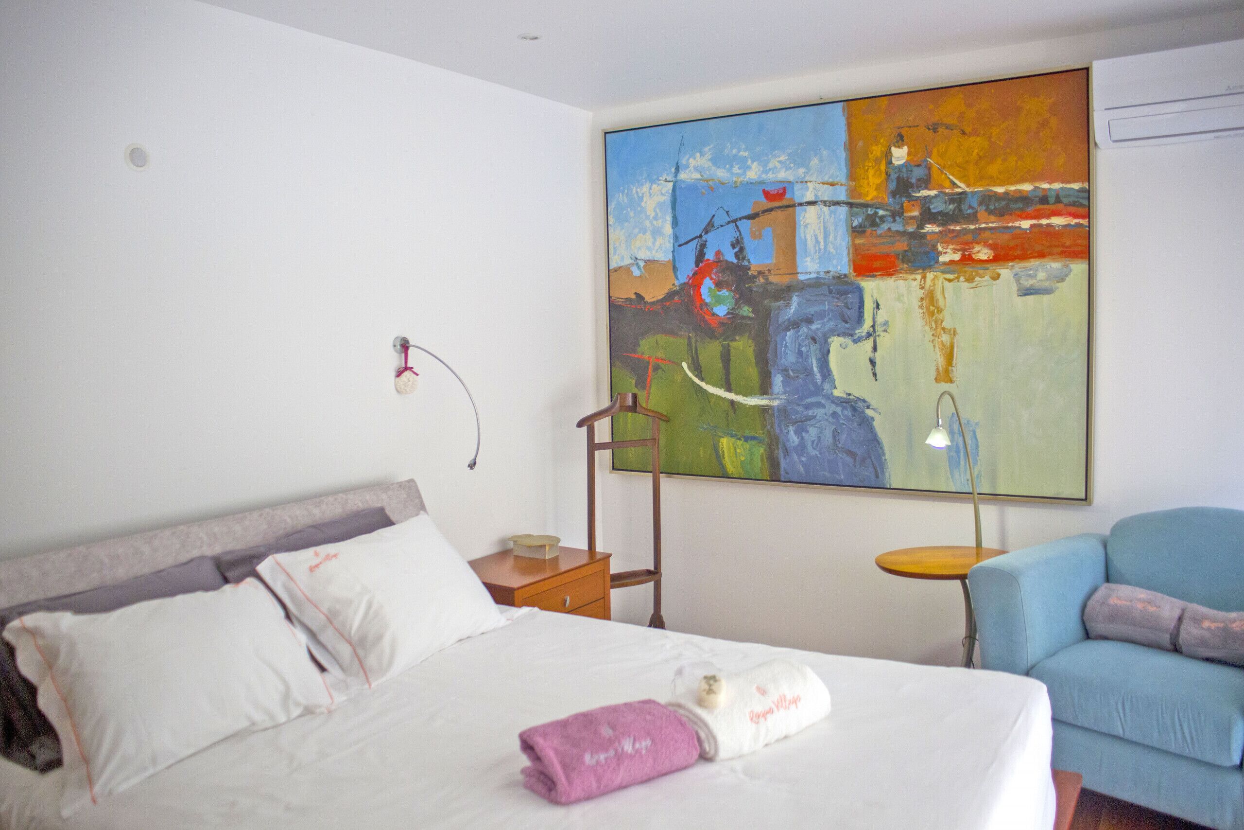 4 dormitorios, tabla de planchar con plancha, wifi gratis y ropa de cama
