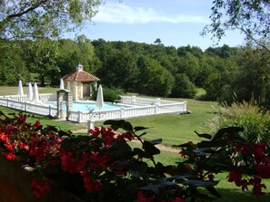 Exterior - Le domaine de Maumont (Milhac-de-Nontron)