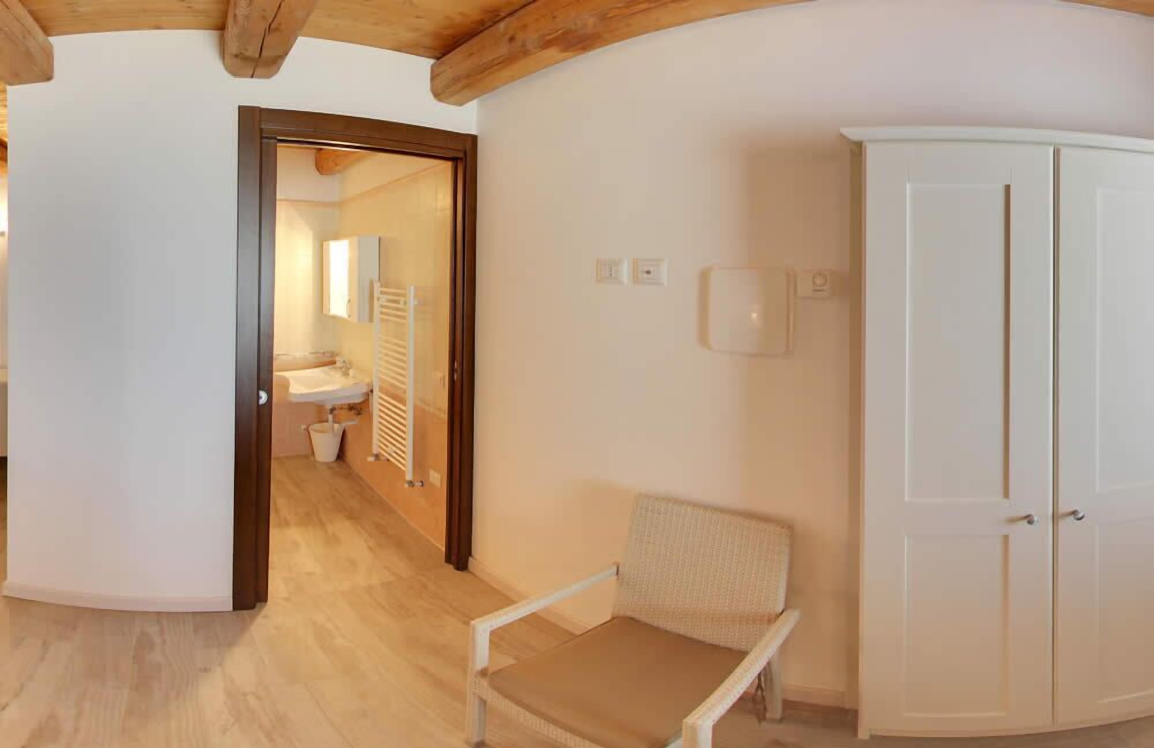 低過敏寢具、羽絨被、書桌、隔音