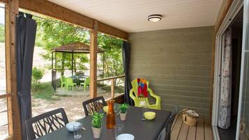 Chalet, 2 Bedrooms (Fabre) | Terrace/patio