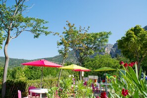 Terrace/patio - Camping Le Vieux Colombier (Moustiers-Sainte-Marie)