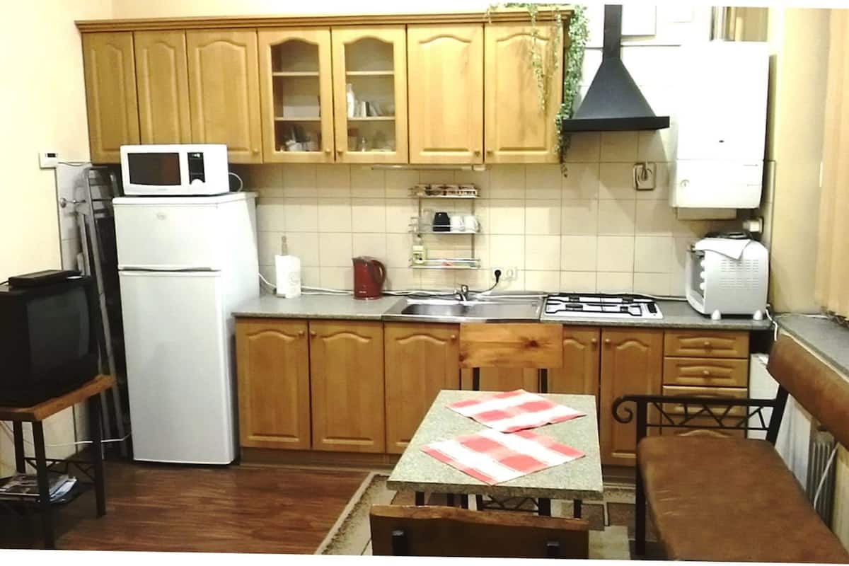 Traditional Apartment | Private kitchen
