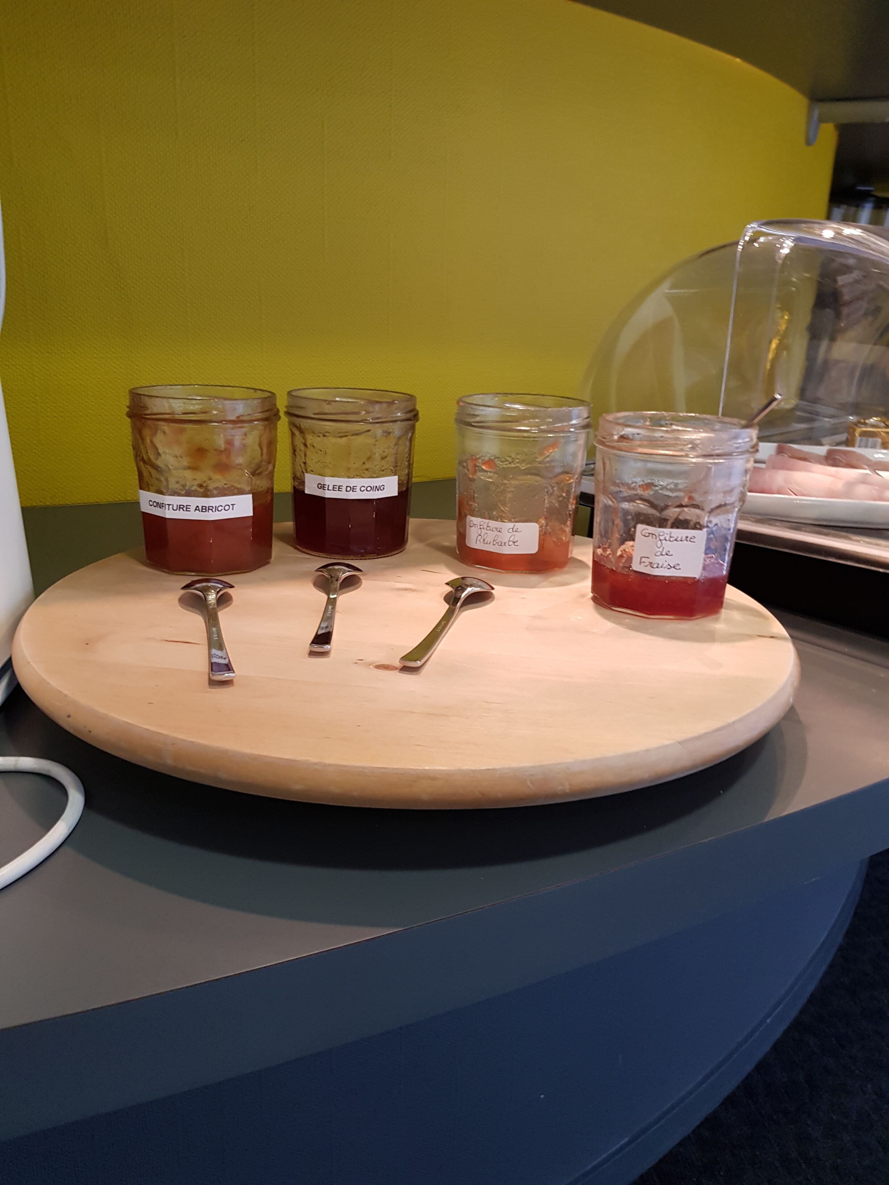 daily buffet breakfast (eur 10 per person)