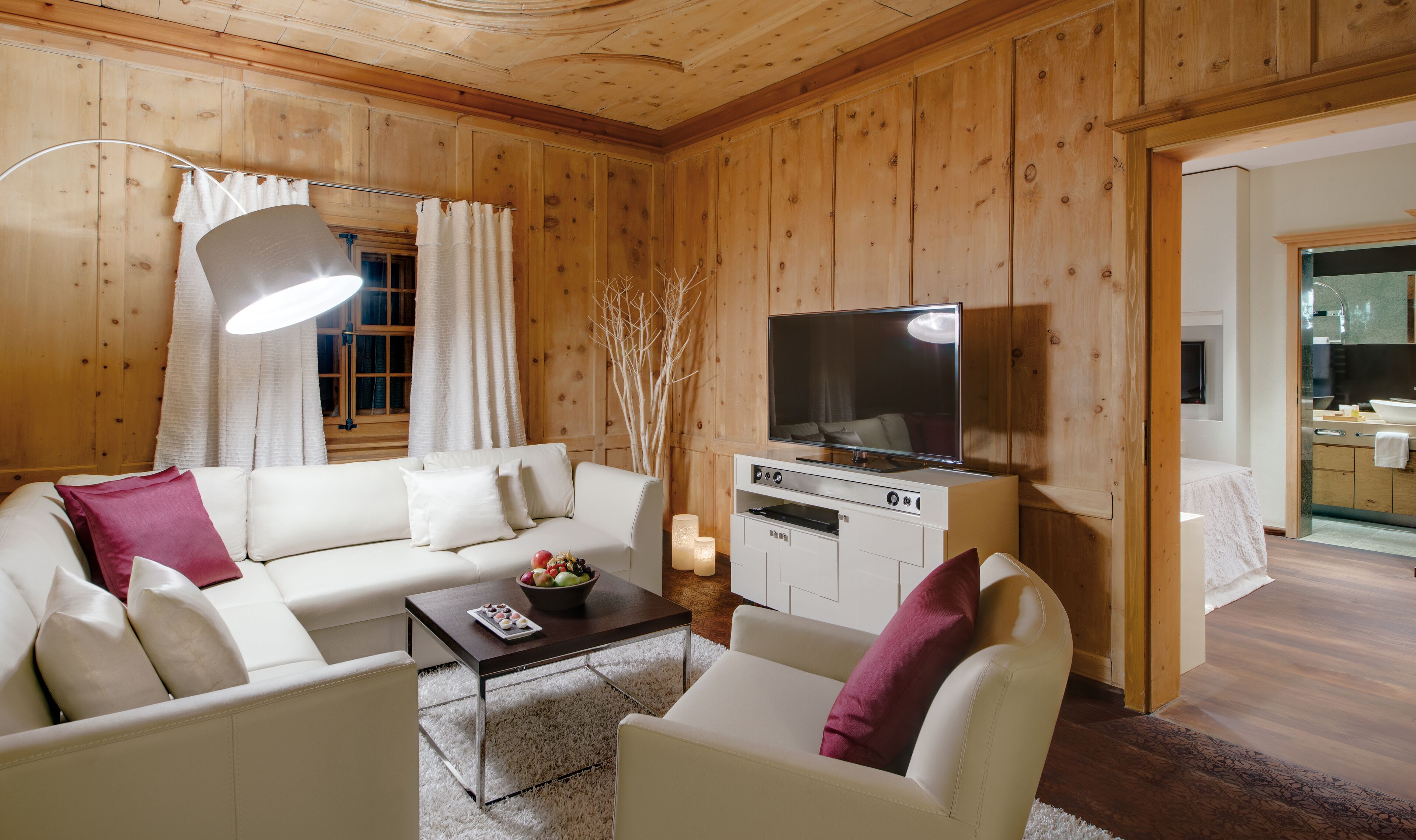 suite | living area | 32-inch flat-screen tv with digital channels, tv, dvd player