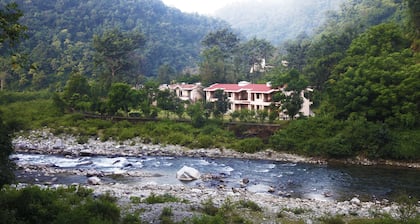 Corbett River Creek Resort And Spa