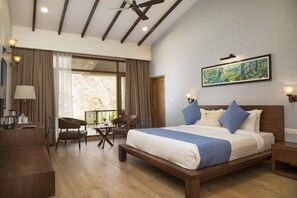 Luxury Single Room | In-room safe, blackout curtains, iron/ironing board, bed sheets - Corbett River Creek Resort And Spa (Salt)
