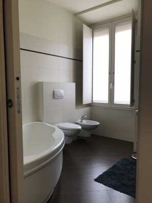 City Apartment, 1 Bedroom | Bathroom - Kibilù - Antica Corte Donizzetti (Varese)