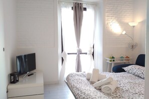 Deluxe Apartment, 2 Bedrooms | 2 bedrooms, individually decorated, individually furnished, free WiFi - Kibilù - Via Marghera (Milan)