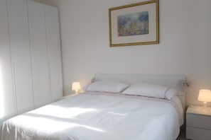 Deluxe-Apartment, 2 Schlafzimmer | 2 Schlafzimmer, individuell dekoriert, individuell eingerichtet