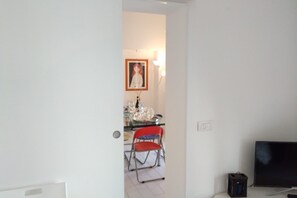 Deluxe Apartment, 2 Bedrooms | In-room dining - Kibilù - Via Marghera (Milan)