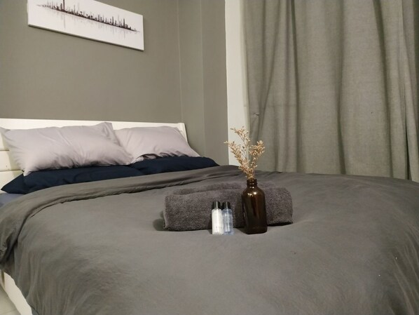 2 室のベッドルーム、WiFi