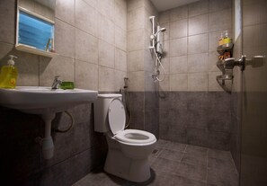 シャワー、ビデ