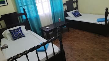 2 bedrooms, in-room safe, WiFi, wheelchair access