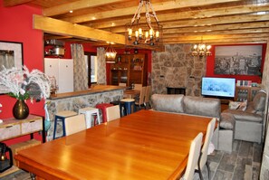 Dining - MANSION DELUXE VILLA ALEJANDRA WITH POOL AND JACUZZI (COLLADO MEDIANO)