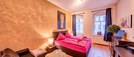 Klassiek appartement, 2 slaapkamers (Dresden) | 2 slaapkamers, lakens van Egyptisch katoen, luxe beddengoed