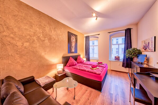 Classic Apartment, 2 Bedrooms (Dresden)
