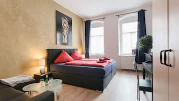 Classic Apartment, 2 Bedrooms (Dresden) | 2 bedrooms, Egyptian cotton sheets, premium bedding, memory foam beds