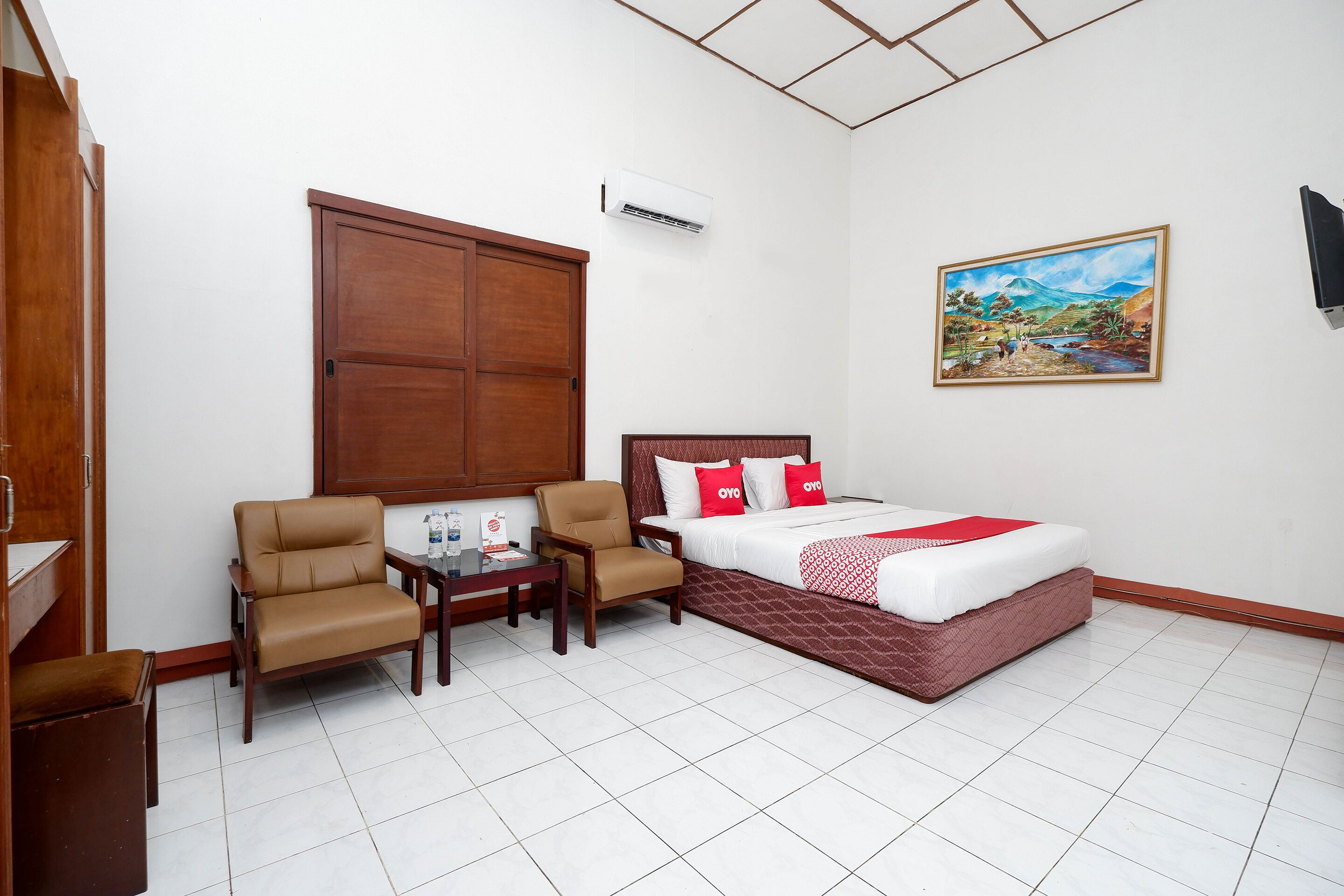 Deluxe Double Room | Living area