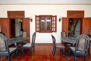 Khu tiếp khách ở sảnh