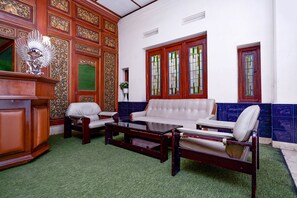 Lobby - Super OYO Capital O 1644 Hotel Griya Kencana (Surakarta)