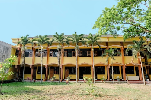 OYO 1342 Uniga Malang Family Residence