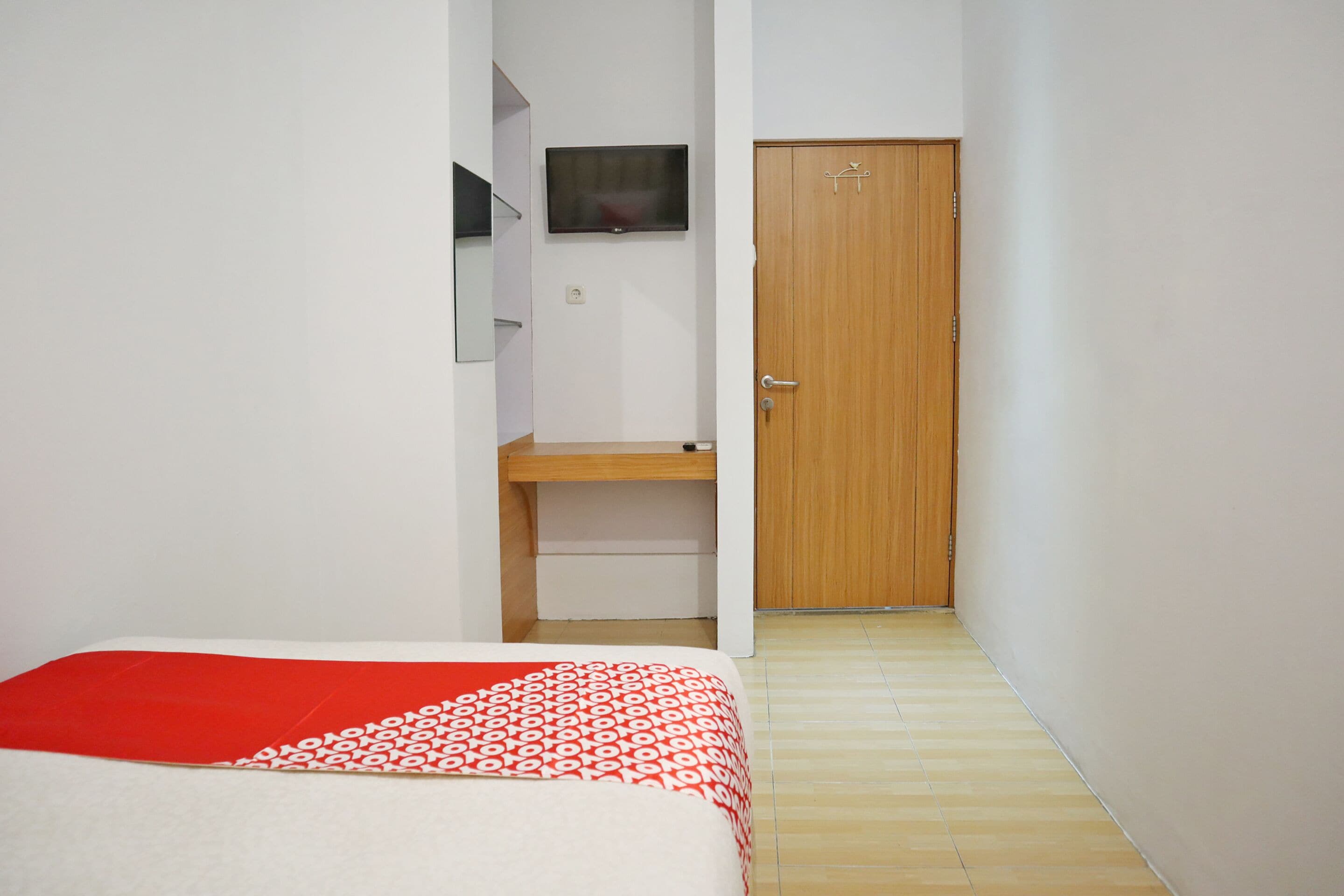 Photo - Hotel O M Authentic Kost Man