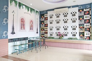 Property amenity - Hotel O M Authentic Kost Man (Padang)