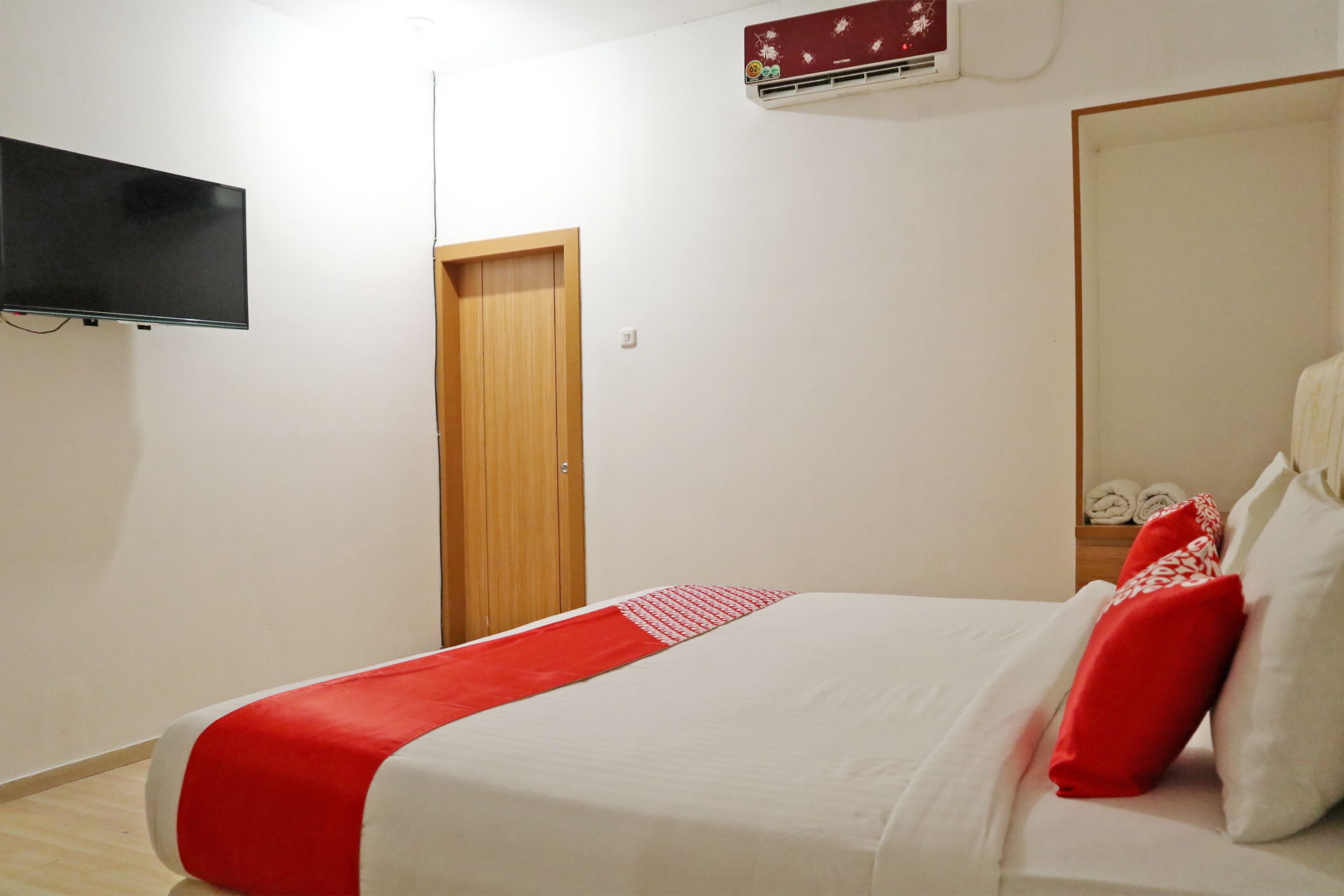 Photo - Hotel O M Authentic Kost Man