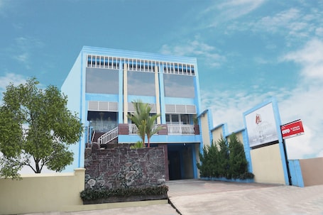 Fachada de la propiedad