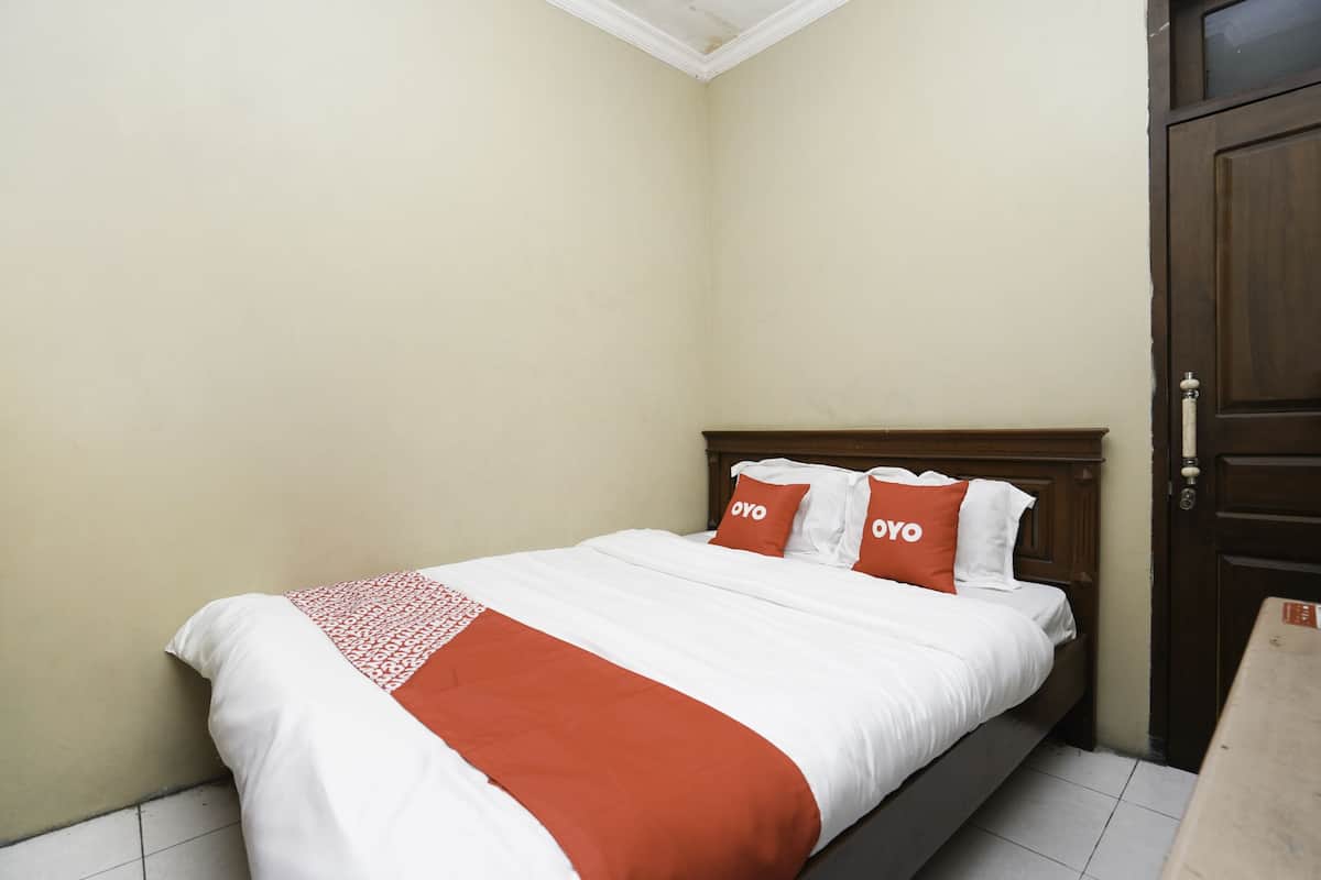 basic double room | free wifi, bed sheets