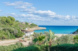 On the beach - BEXAN CALA MANDIA - Wonderful apartment in front of the paradisaical cove of Cala Mandia F (Manacor)