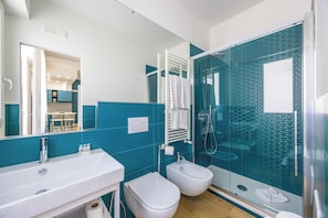 Deluxe Apartment, Mountain View, Annex Building | Bathroom