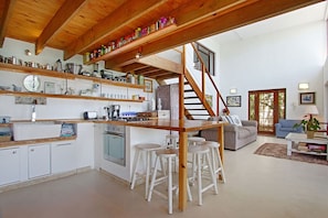 House (3 Bedrooms) | Private kitchen | Full-size fridge, microwave, stovetop, coffee/tea maker