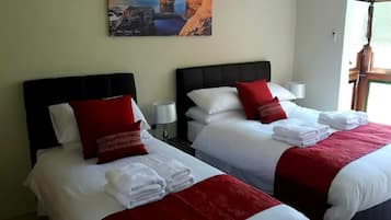 1 Schlafzimmer, Schreibtisch, BĂŒgeleisen/BĂŒgelbrett, kostenloses WLAN