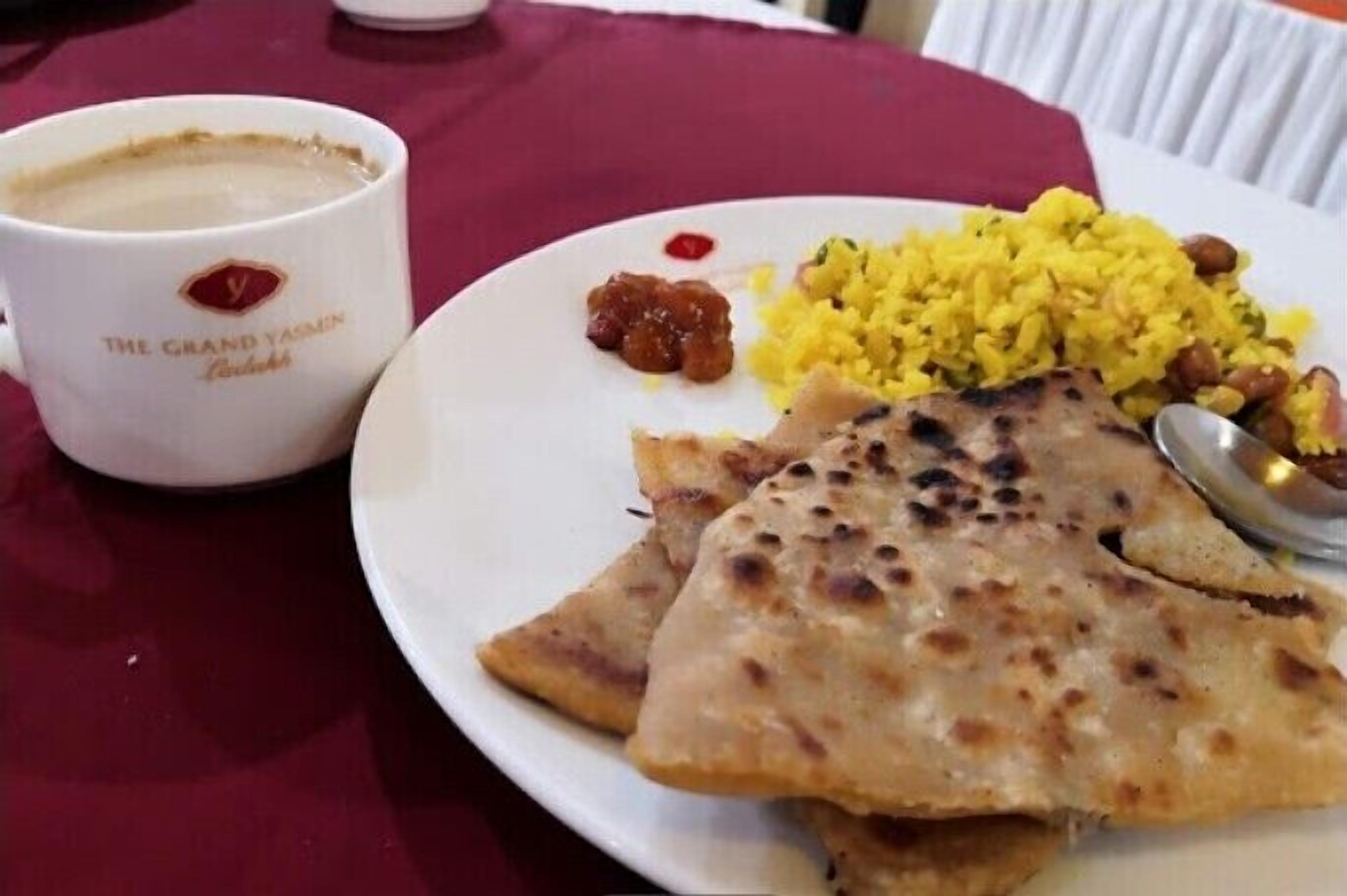 Daily full breakfast (INR 400 per person)